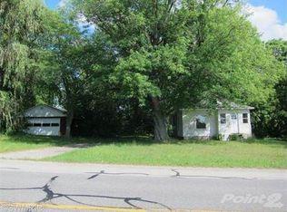 5008 Red Arrow Hwy, Coloma, MI 49038
