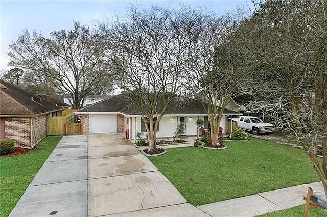 1st image of 192 Longview Dr