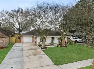 192 Longview Dr, Destrehan, LA 70047