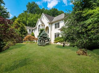 5520 Pin Oak Dr, Doylestown, PA 18902