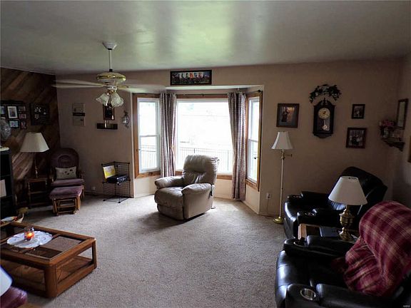 3rd image of 30 Cedar Park Dr