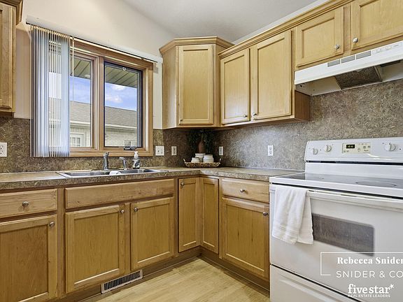 5th image of 7063 Baltic Dr SW