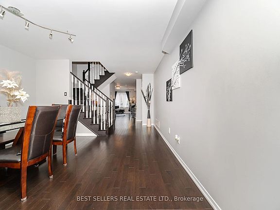 4th image of 416 Duncan Ln