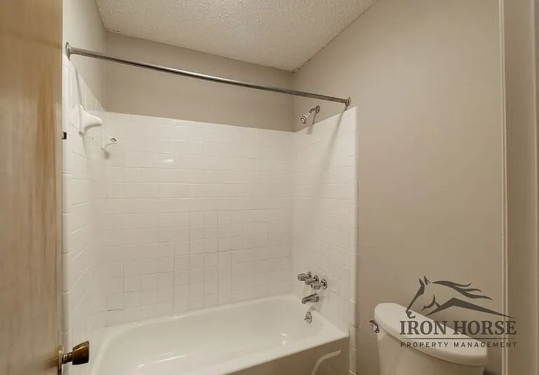 290 Appleby Dr #153 — Photo 17