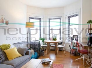 196 Saint Botolph St APT 4R, Boston, MA 02115