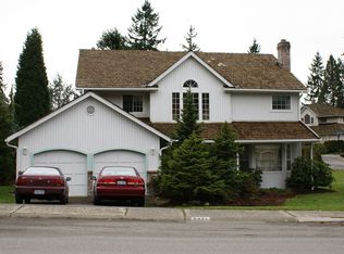 8421 135th Ave SE, Newcastle, WA 98059