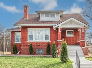 210 W 16th Pl, Chicago Heights, IL 60411