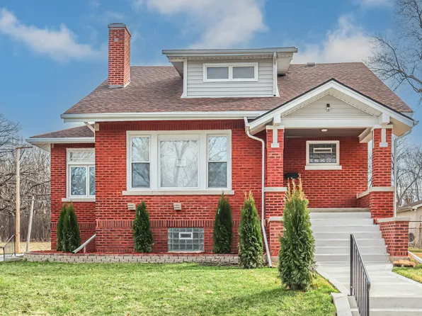 210 W 16th Pl, Chicago Heights, IL 60411