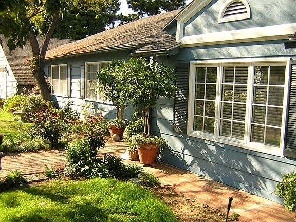 2nd image of 7421 Cervantes Pl