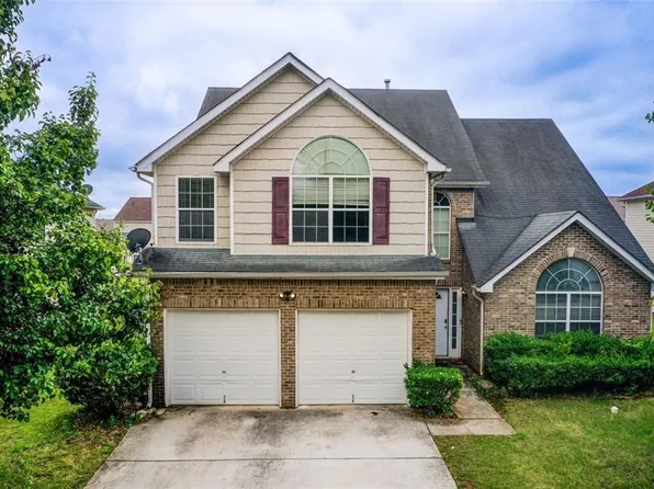 1909 Sawgrass Dr, Hampton, GA 30228