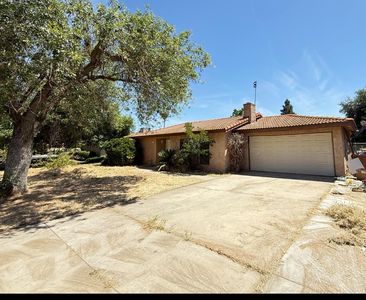 537 N Granada Dr, Madera, CA, 93637