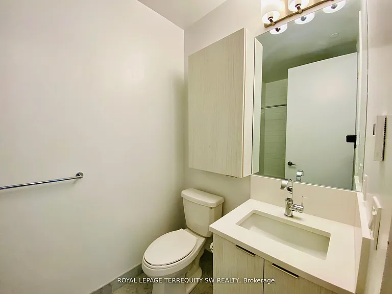 38 Iannuzzi St #LPH09 — Photo 7