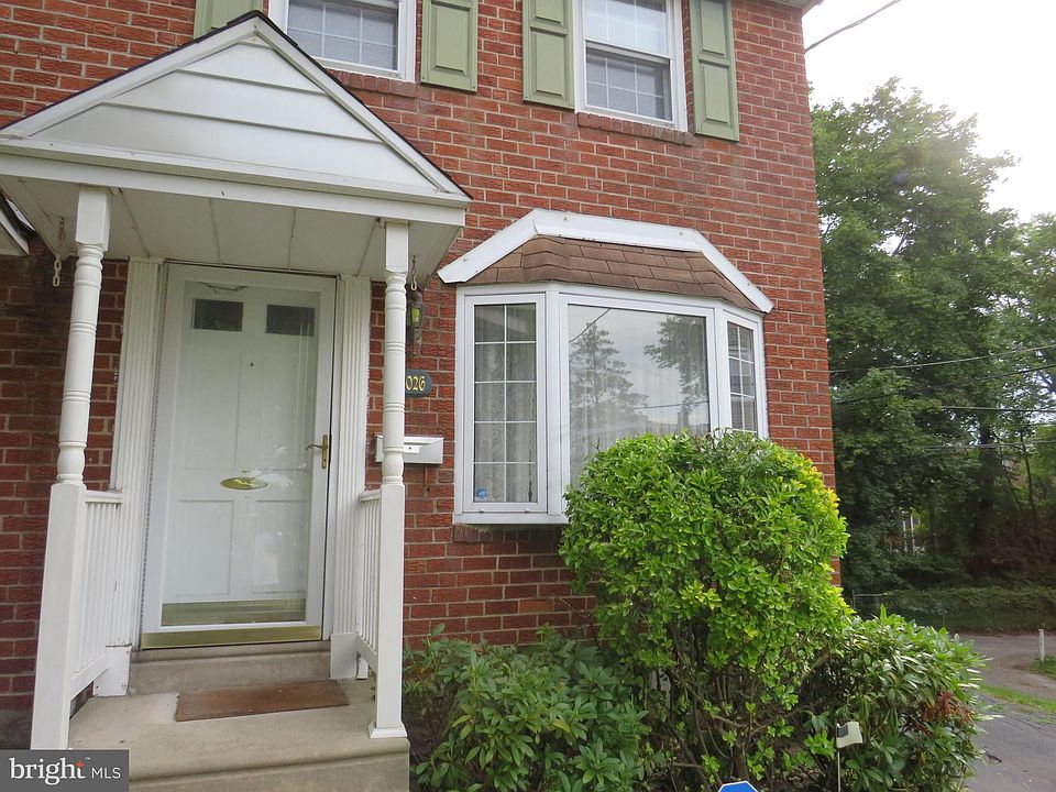 4000 Evans Ln, Drexel Hill, PA 19026