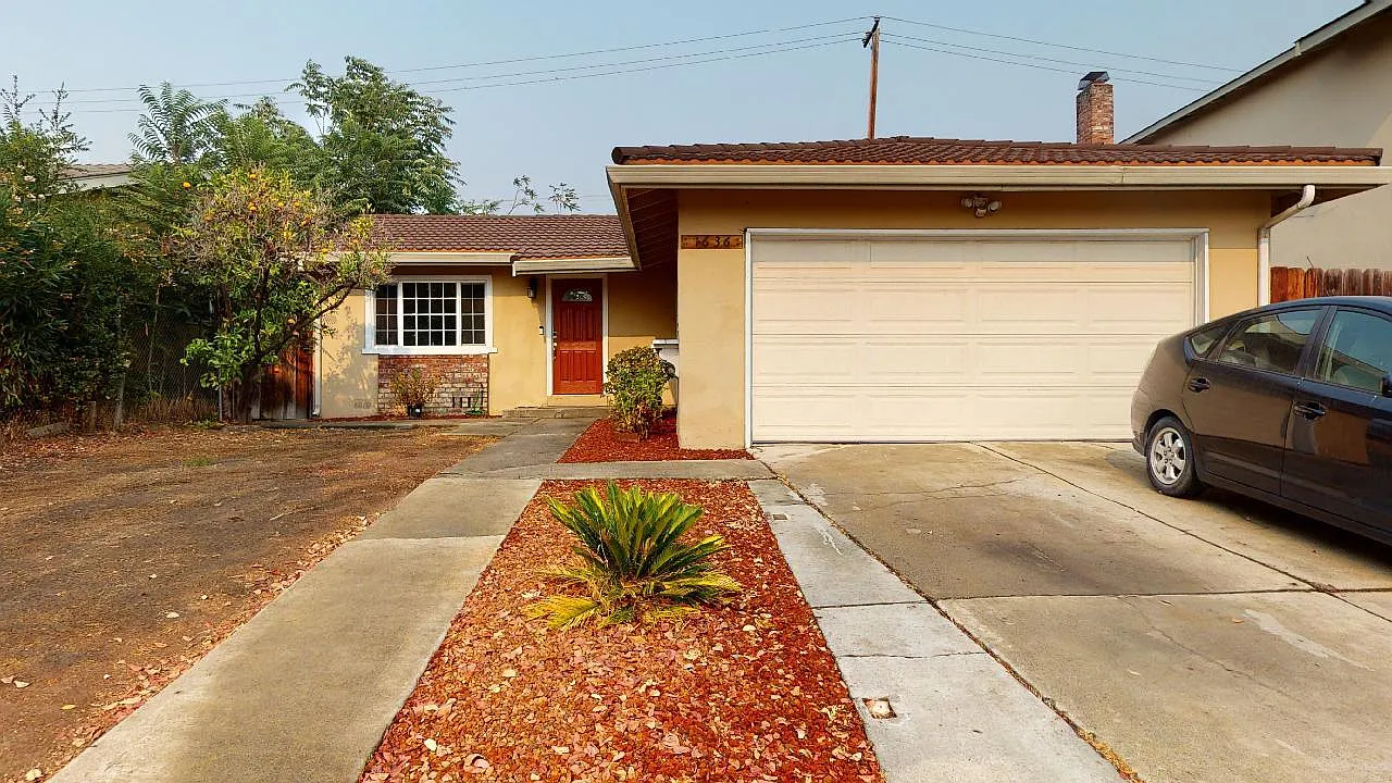 1636 Mount Oliveira Dr photo 1