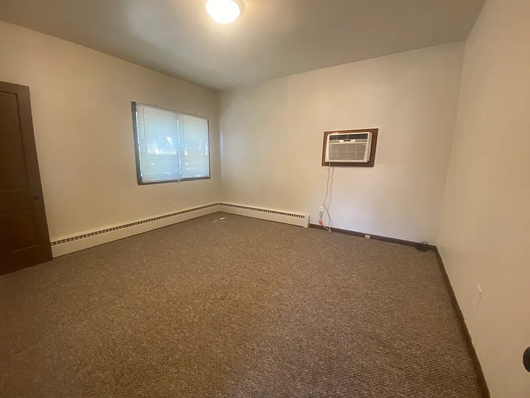 200 E Superior St — Photo 5