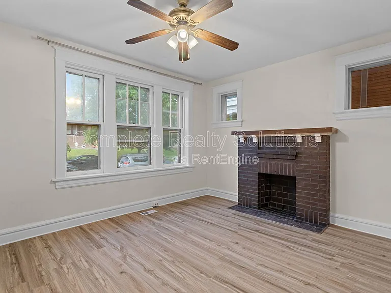 4301 S 38th St #1S — Photo 11