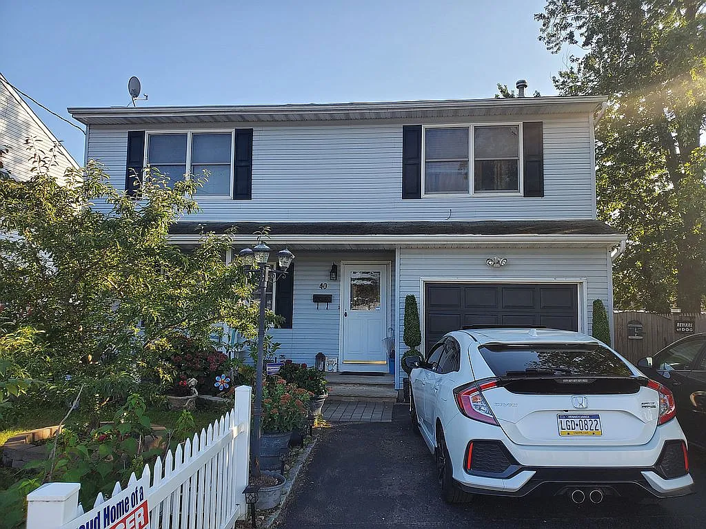 40 Wood St photo 1