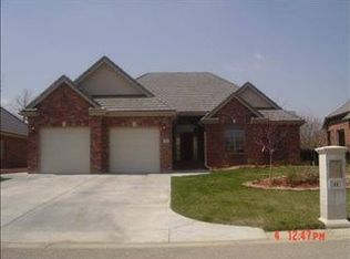 11 E Stonebridge Cir, Wichita, KS 67230
