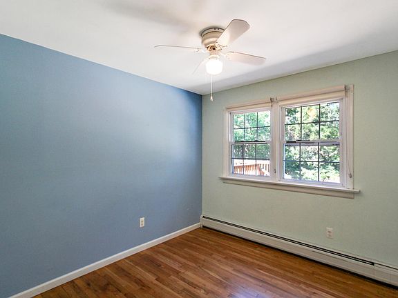 5th image of 10 Upland Dr