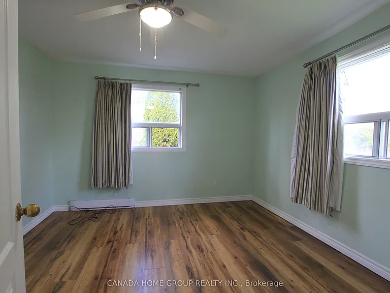 931 Goldie St — Photo 10