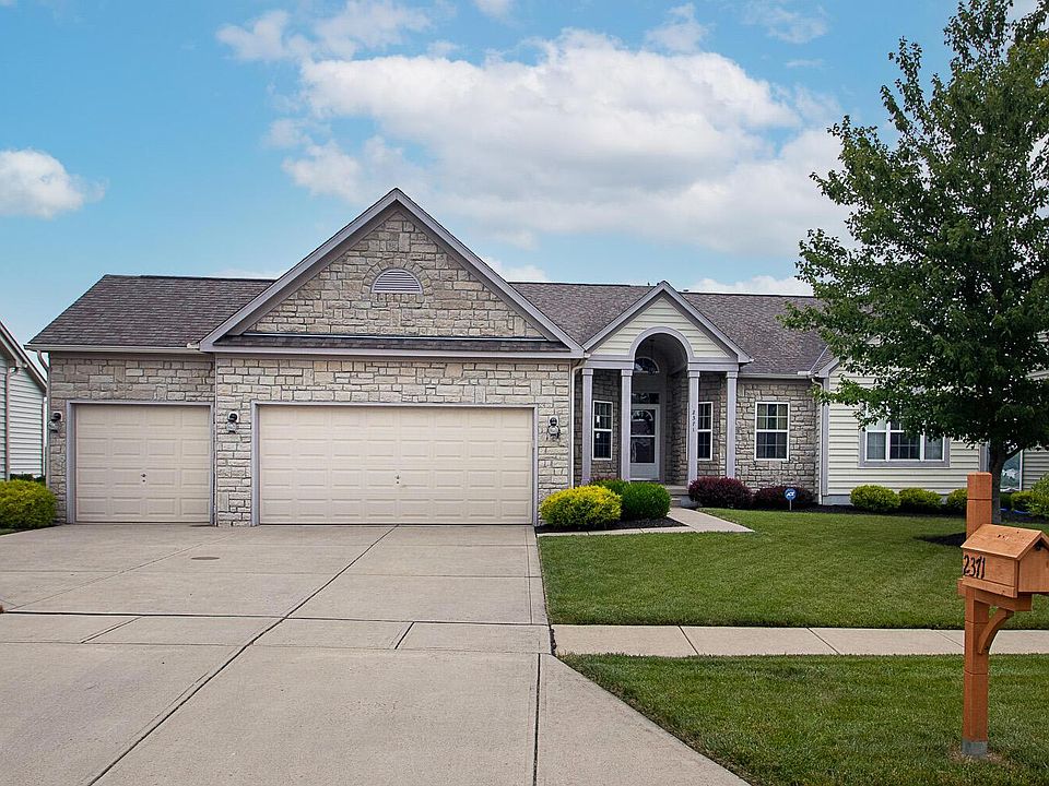 1st image of 2371 Pine Crest Dr