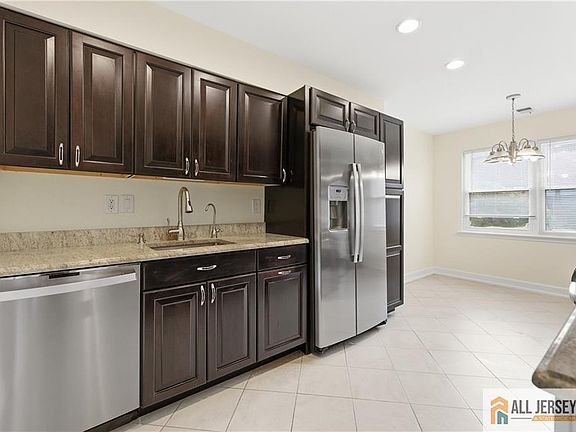 5th image of 133 Beverly Hills Ter APT G