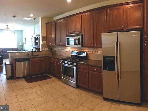 4th image of 43670 McDowell Sq #0