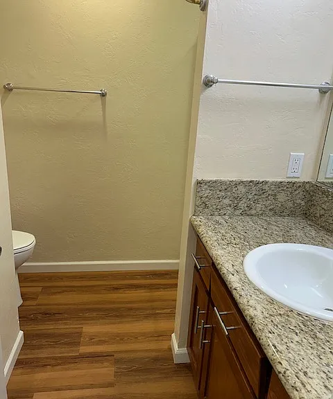 982 Almanor Ct #982 — Photo 18