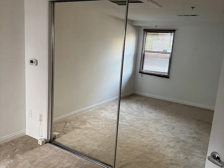 540 N Rossmore Ave #100 — Photo 4
