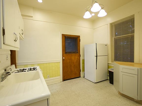 5th image of 2825 W Shakespeare Ave #2