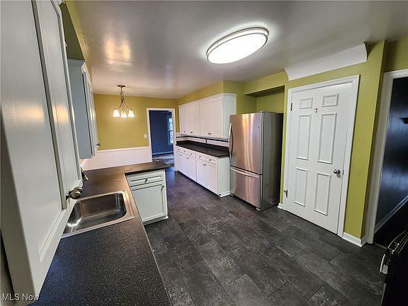 3rd image of 1503 S South Belvoir Blvd