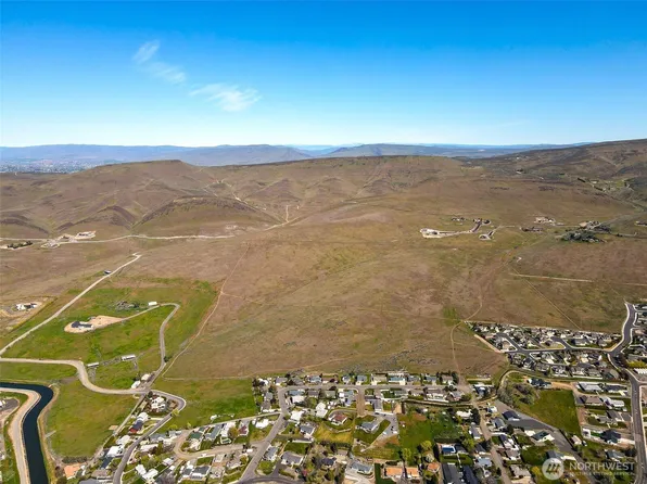 351 Kristi Lane, Yakima, WA 98901