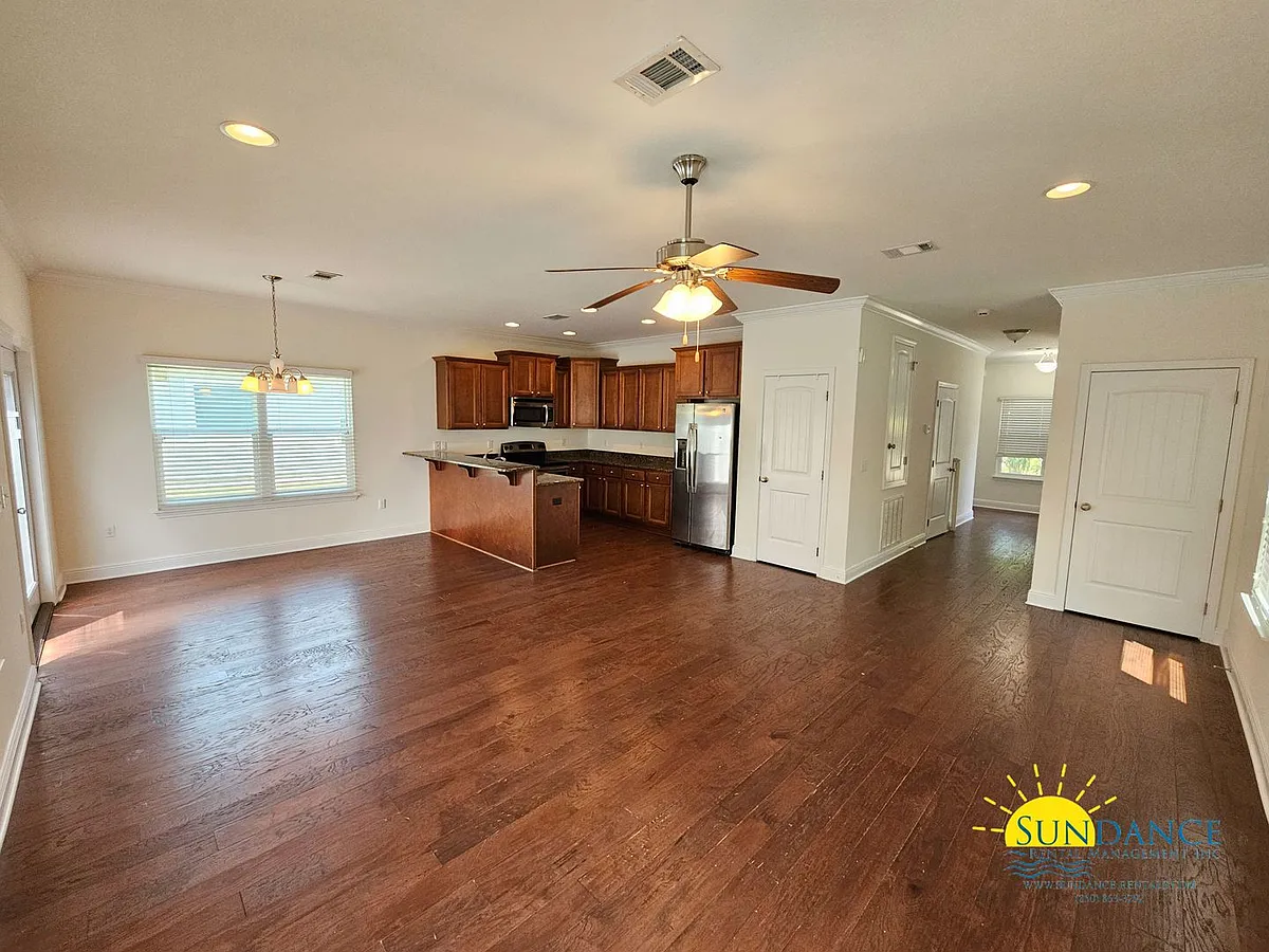 Building Photo - 69 Topsail Dr