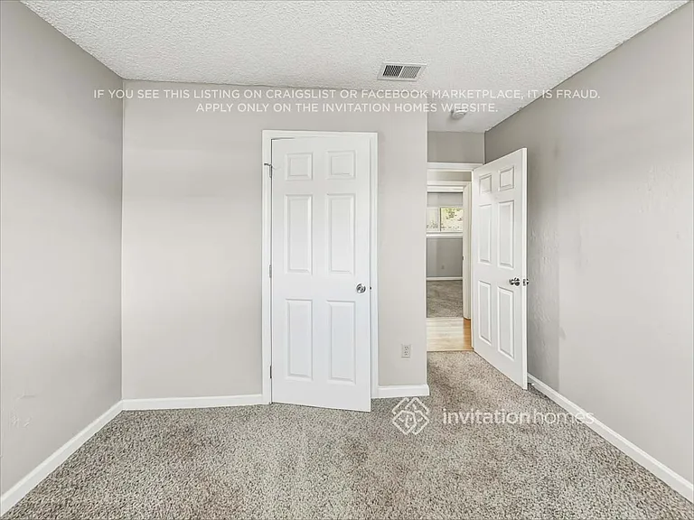 1658 Ashwood Dr — Photo 14