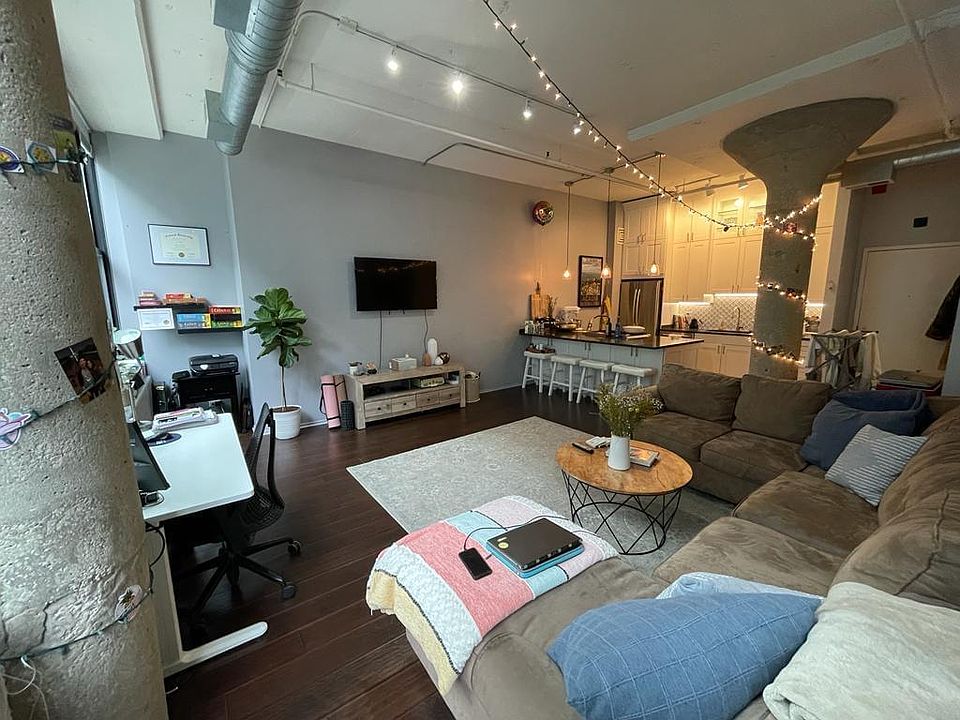 2nd image of 1006 Hamilton St