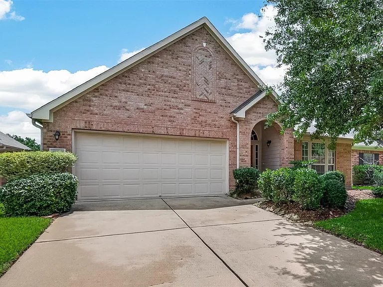 11518 Columbia Pines Ln — Photo 38