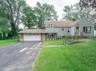 263 Lishakill Rd, Schenectady, NY 12309