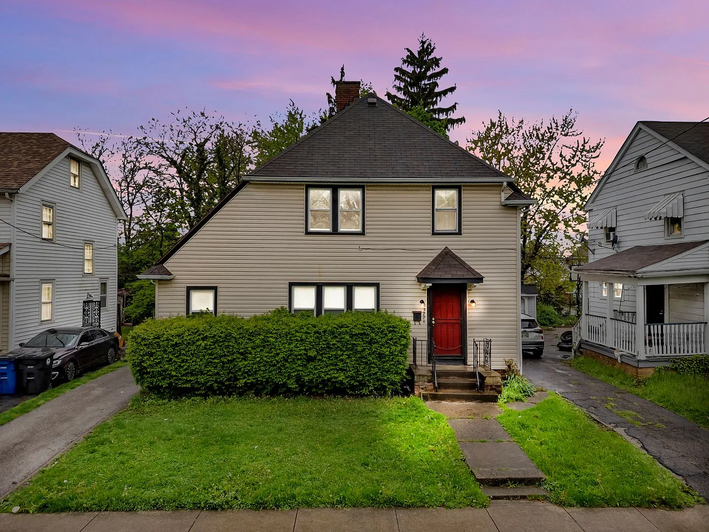Single Family Home with Space & Comfort — Photo 1