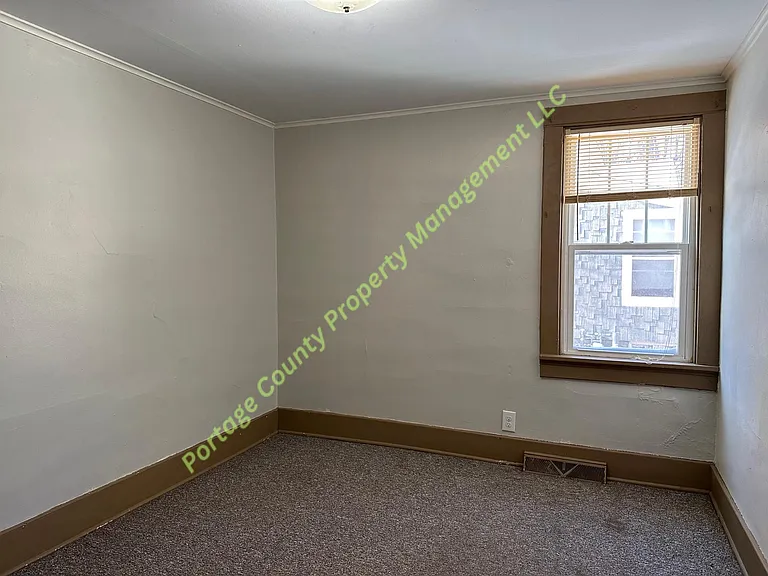 1224 Portage St — Photo 4