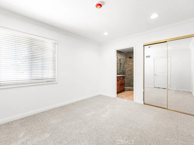 5892 Meadowlark Dr — Photo 17