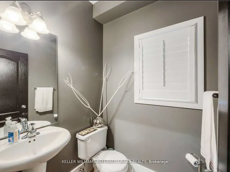 118 Earlsbridge Blvd S — Photo 4