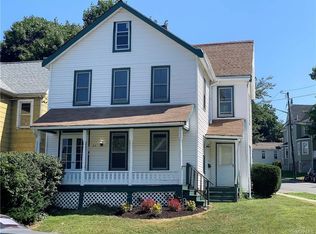 22 Oak St, Walden, NY 12586