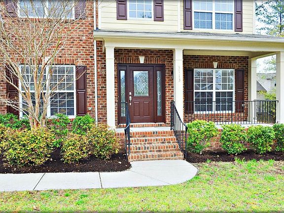 02--Porch