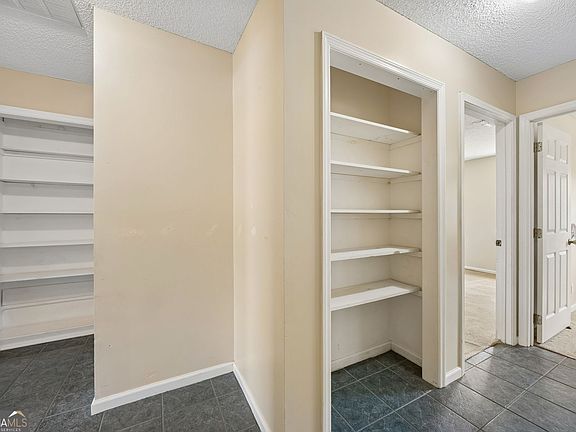 4th image of 226 Greenbriar Rd