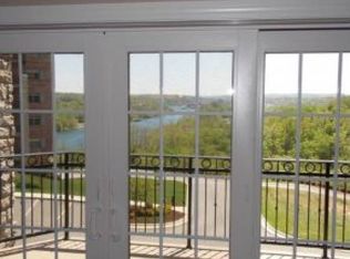 1207 Riverstone Dr, Branson, MO 65616