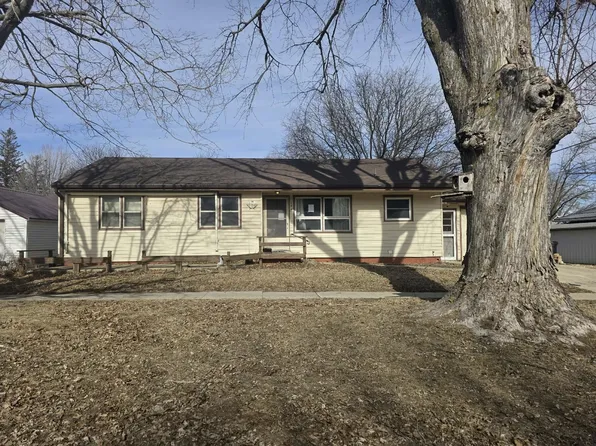 206 W 3rd St, Schaller, IA 51053