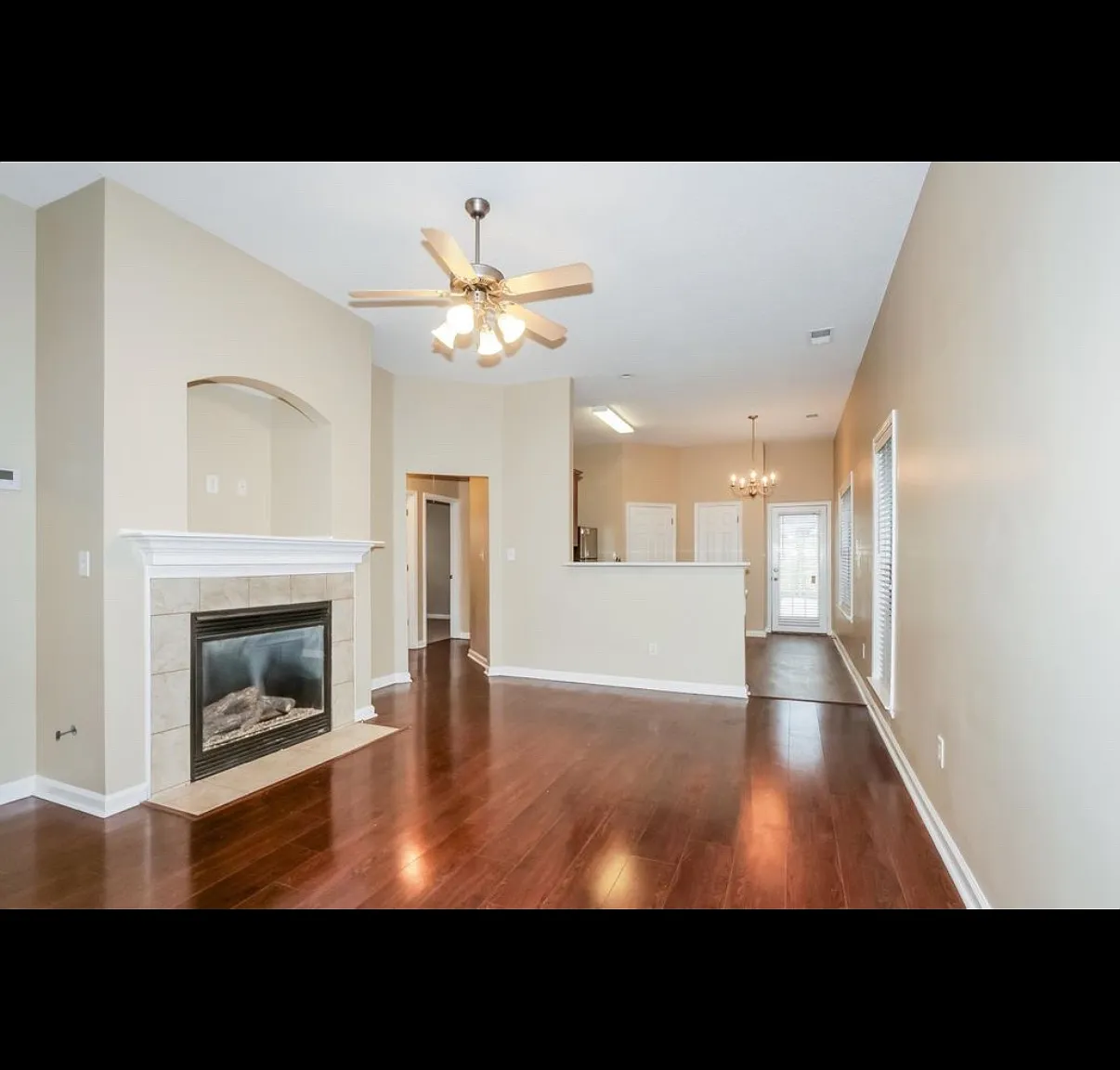 3 bed, 1300 sqft, $1,850 — Photo 3