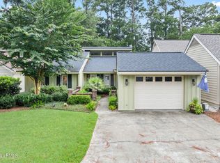 17 Wax Myrtle Ln, Hilton Head Island, SC 29926