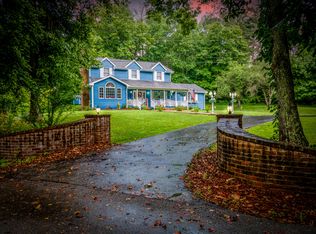 40 Pond Lick Rd, Morehead, KY 40351