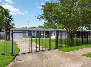 5919 Van Fleet St, Houston, TX 77033
